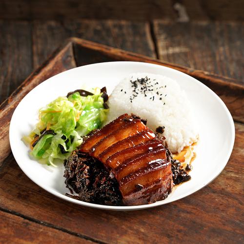品味经典，尊享正餐——田老师红烧肉官网餐饮服务全解析