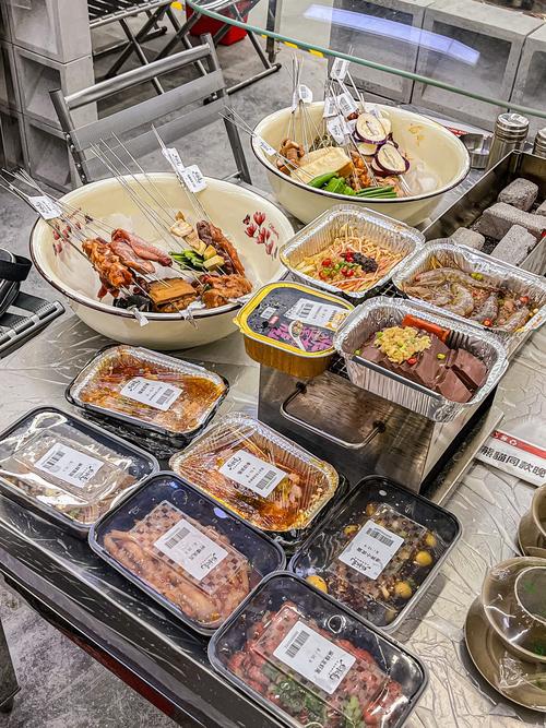 营业时间也是比较长,正餐,夜宵都可以\\n真的就是太人间烟火了!生